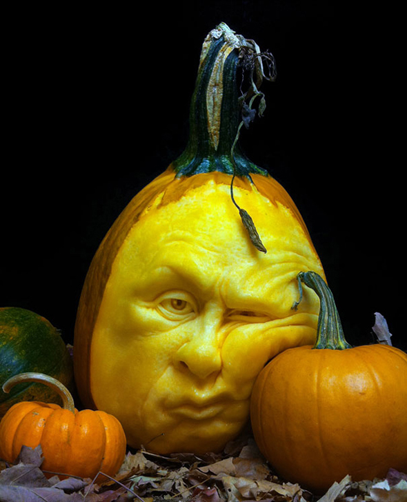 [Image: hyper-realistic-pumpkin-sculptures-ray-v...icame2.jpg]
