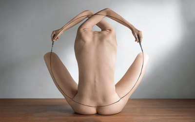 La perfezione del corpo femminile nelle fotografie surreali di Lin Yung Cheng