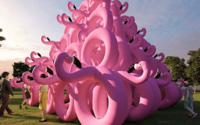 Le gigantesche opere d’arte immersiva di Cyril Lancelin uniscono pop, gioco e architettura